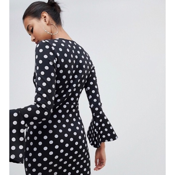 NWOT Pretty Little Thing Polka dot dress - Picture 2 of 8